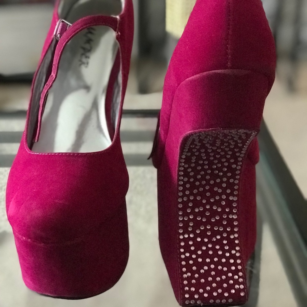 Heelless Wedges